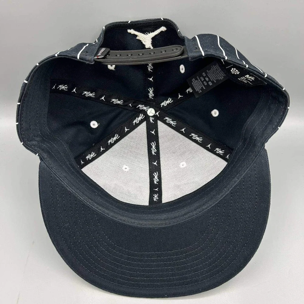 Air Jordan Pro Hat Men Medium-Large Black Pinstripe Jumpman Snap Back Cap M-L